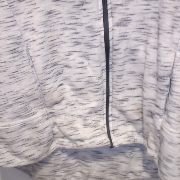 Danskin Now Workout Jacket - Size XL - Picture 2 of 9